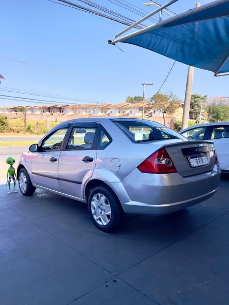 FORD Fiesta Sedan 1.6 4P FLEX, Foto 4