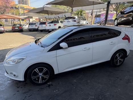 FORD Focus Hatch 1.6 16V 4P FLEX S, Foto 3