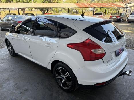 FORD Focus Hatch 1.6 16V 4P FLEX S, Foto 5