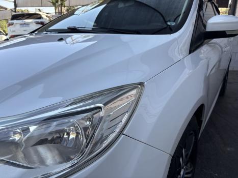 FORD Focus Hatch 1.6 16V 4P FLEX S, Foto 8