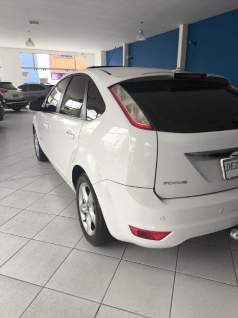 FORD Focus Hatch 2.0 16V 4P FLEX TITANIUM AUTOMTICO, Foto 3