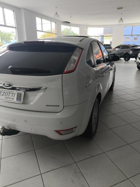 FORD Focus Hatch 2.0 16V 4P FLEX TITANIUM AUTOMTICO, Foto 4