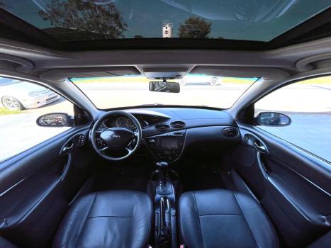 FORD Focus Sedan 2.0 16V 4P GHIA, Foto 8