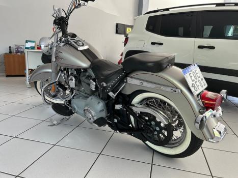 HARLEY DAVIDSON Softail DeLuxe 1600, Foto 2