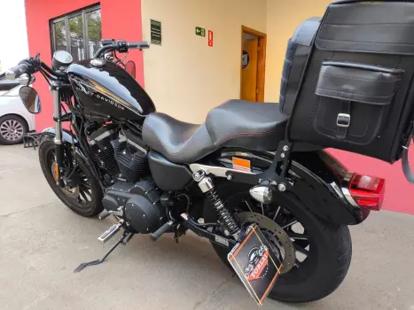 HARLEY DAVIDSON Sportster XL 883 R, Foto 5