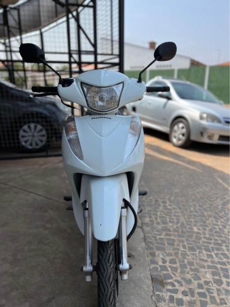 HONDA Biz 125 EX, Foto 2