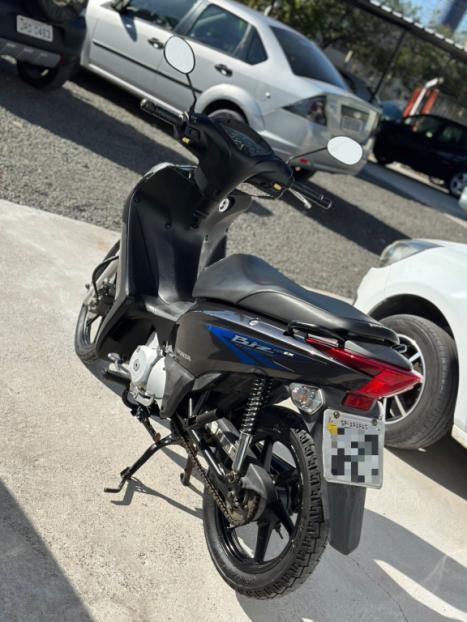 HONDA Biz 125 EX, Foto 2