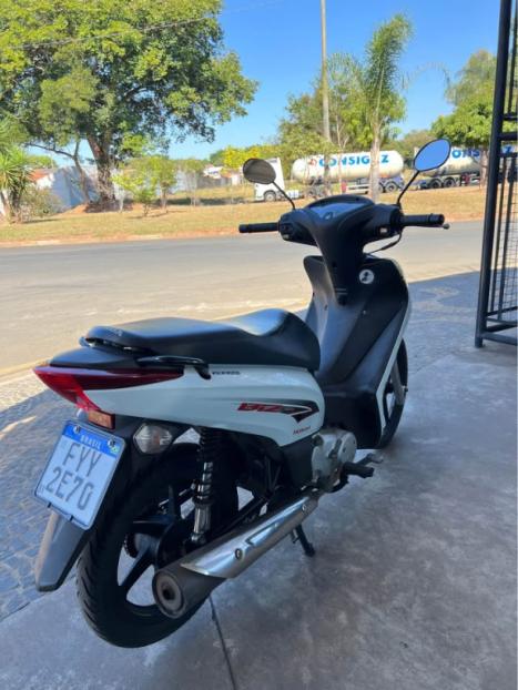 HONDA Biz 125 EX, Foto 2
