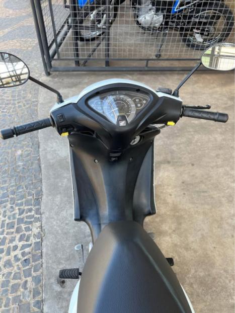 HONDA Biz 125 EX, Foto 2