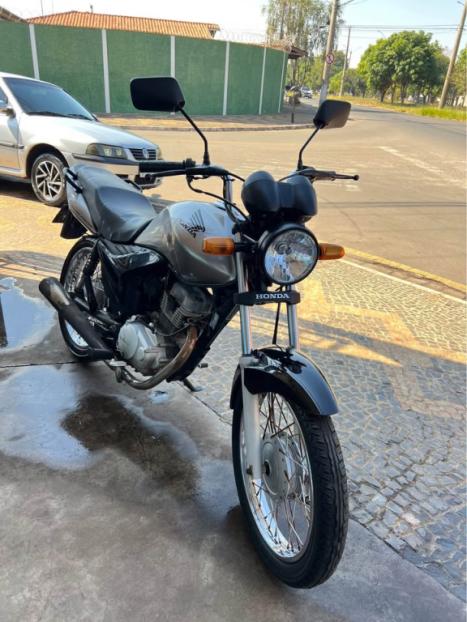 HONDA CG 150 FAN ESI, Foto 2