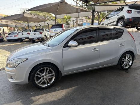 HYUNDAI I30 2.0 16V 4P, Foto 3