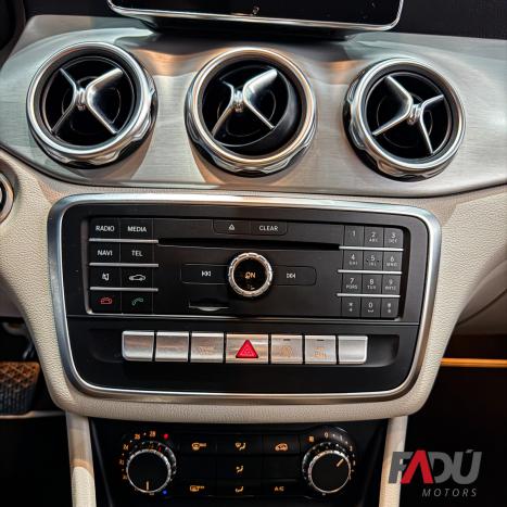 MERCEDES-BENZ GLA 200 1.6 16V 4P FLEX CGI NIGHT TURBO AUTOMTICO, Foto 10