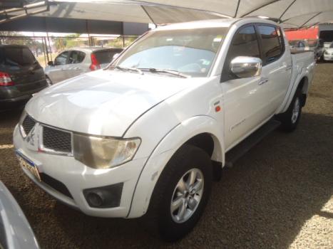 MITSUBISHI L 200 Triton 3.2 16V HPE 4X4 CABINE DUPLA TURBO DIESEL INTERCOOLER AUTOMTICO, Foto 1