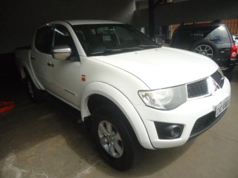 MITSUBISHI L 200 Triton 3.2 16V HPE 4X4 CABINE DUPLA TURBO DIESEL INTERCOOLER AUTOMTICO, Foto 1