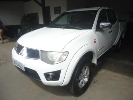 MITSUBISHI L 200 Triton 3.2 16V HPE 4X4 CABINE DUPLA TURBO DIESEL INTERCOOLER AUTOMTICO, Foto 2