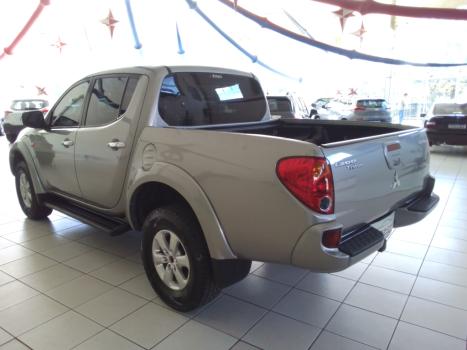 MITSUBISHI L 200 Triton 3.5 V6 HPE 4X4 FLEX CABINE DUPLA AUTOMTICO, Foto 4