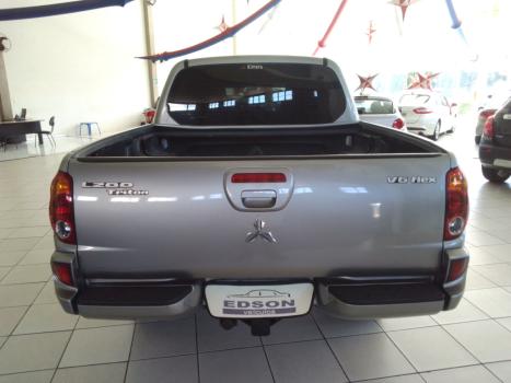 MITSUBISHI L 200 Triton 3.5 V6 HPE 4X4 FLEX CABINE DUPLA AUTOMTICO, Foto 6