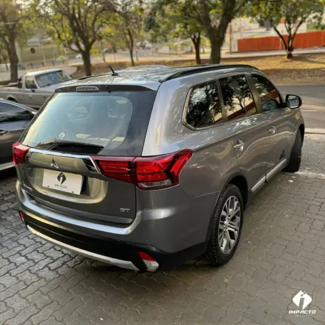 MITSUBISHI Outlander 3.0 V6 24V 4P GT 4X4 AUTOMTICO, Foto 19