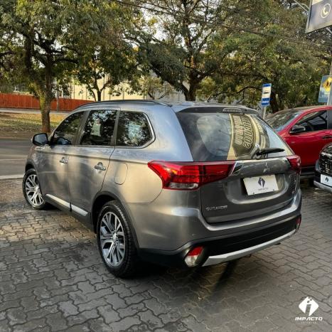 MITSUBISHI Outlander 3.0 V6 24V 4P GT 4X4 AUTOMTICO, Foto 16