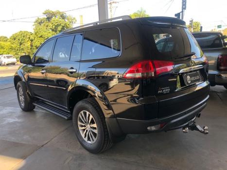 MITSUBISHI Pajero 3.2 16V 4P 4X4 7 LUGARES HPE TURBO DIESEL INTERCOOLER AUTOMTICO, Foto 9