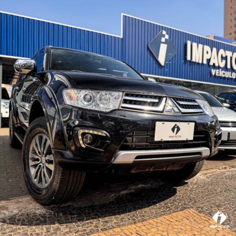 MITSUBISHI Pajero 3.2 16V 4P 4X4 7 LUGARES HPE TURBO DIESEL INTERCOOLER AUTOMTICO, Foto 3