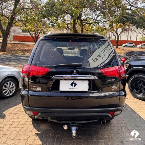 MITSUBISHI Pajero 3.2 16V 4P 4X4 7 LUGARES HPE TURBO DIESEL INTERCOOLER AUTOMTICO, Foto 17