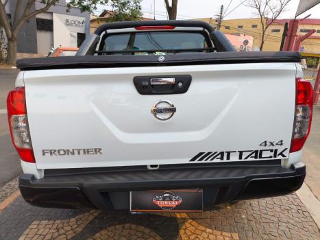 NISSAN Frontier 2.3 ATTACK CABINE DUPLA 4X4 BI-TURBO DIESEL AUTOMTICO, Foto 4