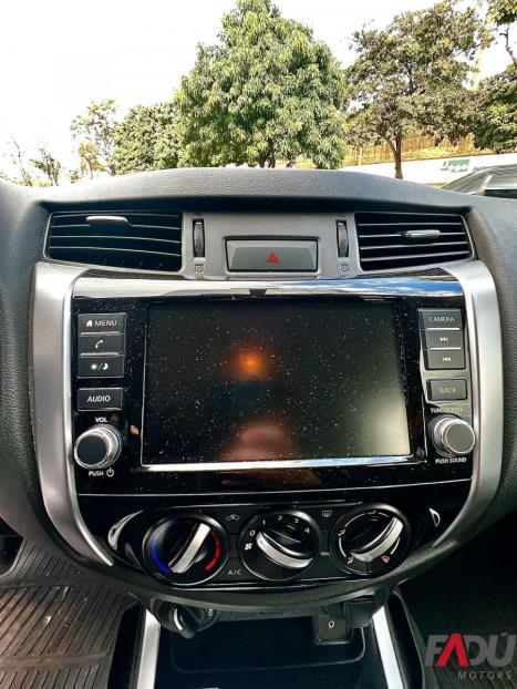 NISSAN Frontier 2.3 ATTACK CABINE DUPLA 4X4 BI-TURBO DIESEL AUTOMTICO, Foto 8