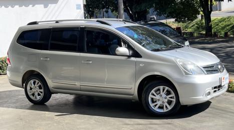 NISSAN Grand Livina 1.8 16V 4P FLEX, Foto 2