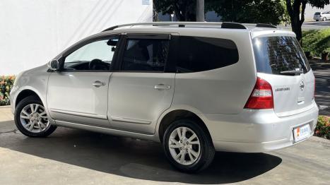 NISSAN Grand Livina 1.8 16V 4P FLEX, Foto 5