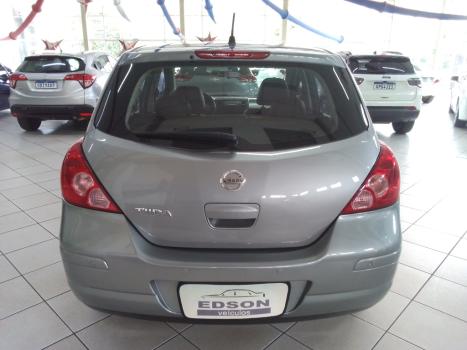 NISSAN Tiida Hatch 1.8 16V 4P S AUTOMTICO, Foto 6