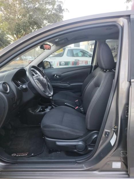 NISSAN Versa Sedan 1.6 16V 4P FLEX SV, Foto 4