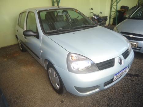 RENAULT Clio Hatch 1.0 16V 4P FLEX AUTHENTIQUE, Foto 2