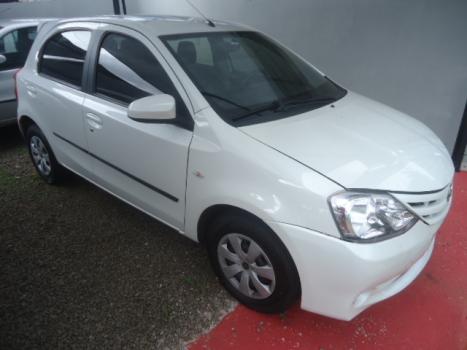 TOYOTA Etios Hatch 1.3 16V 4P FLEX X, Foto 1