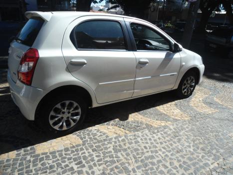 TOYOTA Etios Hatch 1.5 16V 4P FLEX XS, Foto 3