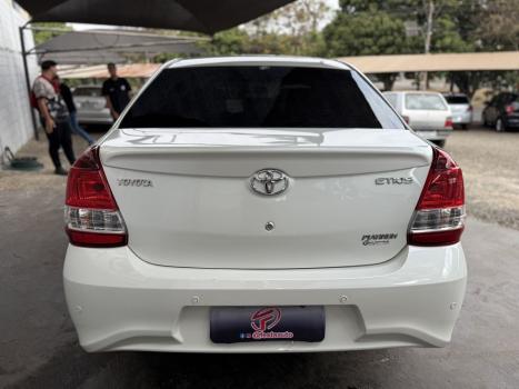 TOYOTA Etios Sedan 1.5 16V 4P FLEX PLATINUM AUTOMTICO, Foto 6