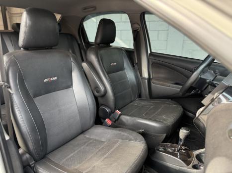 TOYOTA Etios Sedan 1.5 16V 4P FLEX PLATINUM AUTOMTICO, Foto 12