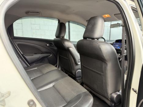 TOYOTA Etios Sedan 1.5 16V 4P FLEX PLATINUM AUTOMTICO, Foto 17