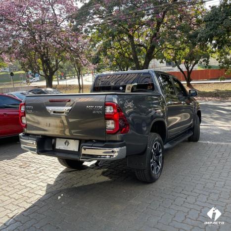 TOYOTA Hilux Caminhonete 2.8 16V SRX 4X4 DIESEL CABINE DUPLA AUTOMTICO, Foto 10