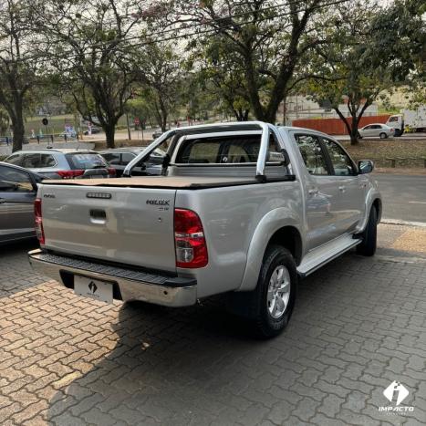 TOYOTA Hilux Caminhonete 2.7 16V 4P SR FLEX CABINE DUPLA AUTOMTICO, Foto 19