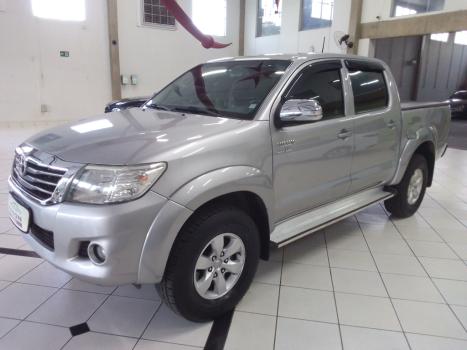 TOYOTA Hilux Caminhonete 2.7 16V 4P SRV FLEX CABINE DUPLA AUTOMTICO, Foto 3