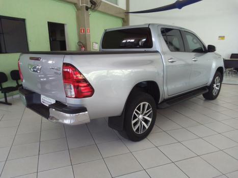 TOYOTA Hilux Caminhonete 2.7 16V 4P SRV FLEX CABINE DUPLA AUTOMTICO, Foto 5