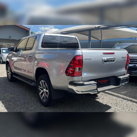 TOYOTA Hilux Caminhonete 2.7 16V 4P SRV FLEX CABINE DUPLA AUTOMTICO, Foto 5