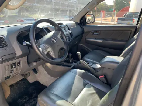 TOYOTA Hilux Caminhonete 3.0 16V 4P 4X4 SRV TURBO DIESEL CABINE DUPLA AUTOMTICO, Foto 5