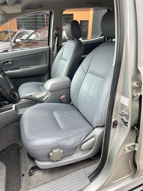 TOYOTA Hilux Caminhonete 3.0 4P 4X4 SRV TURBO DIESEL CABINE DUPLA AUTOMTICO, Foto 5