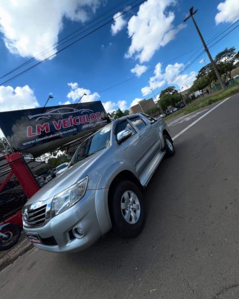 TOYOTA Hilux Caminhonete 2.7 16V 4P SRV FLEX 4X4  CABINE DUPLA AUTOMTICO, Foto 2