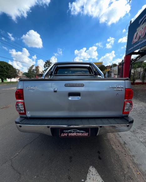 TOYOTA Hilux Caminhonete 2.7 16V 4P SRV FLEX 4X4  CABINE DUPLA AUTOMTICO, Foto 3