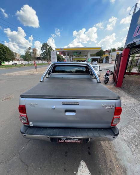 TOYOTA Hilux Caminhonete 2.7 16V 4P SRV FLEX 4X4  CABINE DUPLA AUTOMTICO, Foto 4