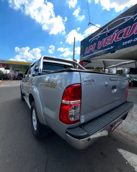 TOYOTA Hilux Caminhonete 2.7 16V 4P SRV FLEX 4X4  CABINE DUPLA AUTOMTICO, Foto 7