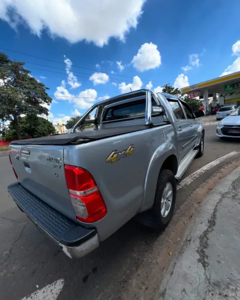 TOYOTA Hilux Caminhonete 2.7 16V 4P SRV FLEX 4X4  CABINE DUPLA AUTOMTICO, Foto 13